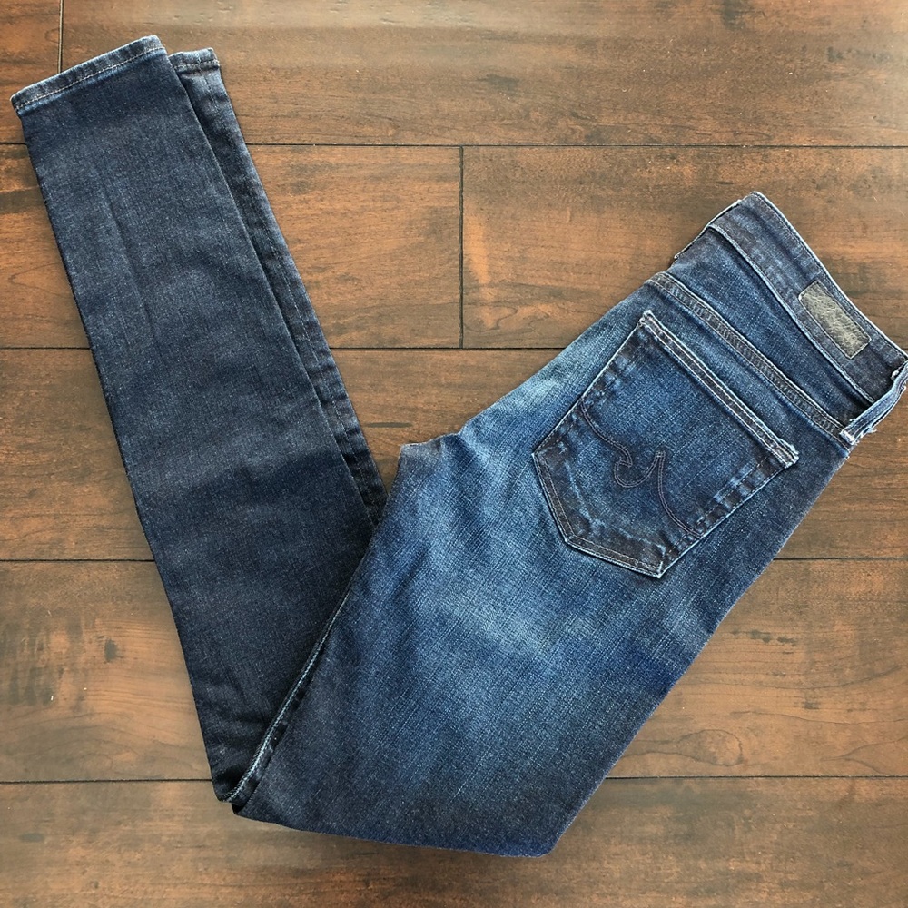 NWOT AG Farrah High Rise Skinny 26